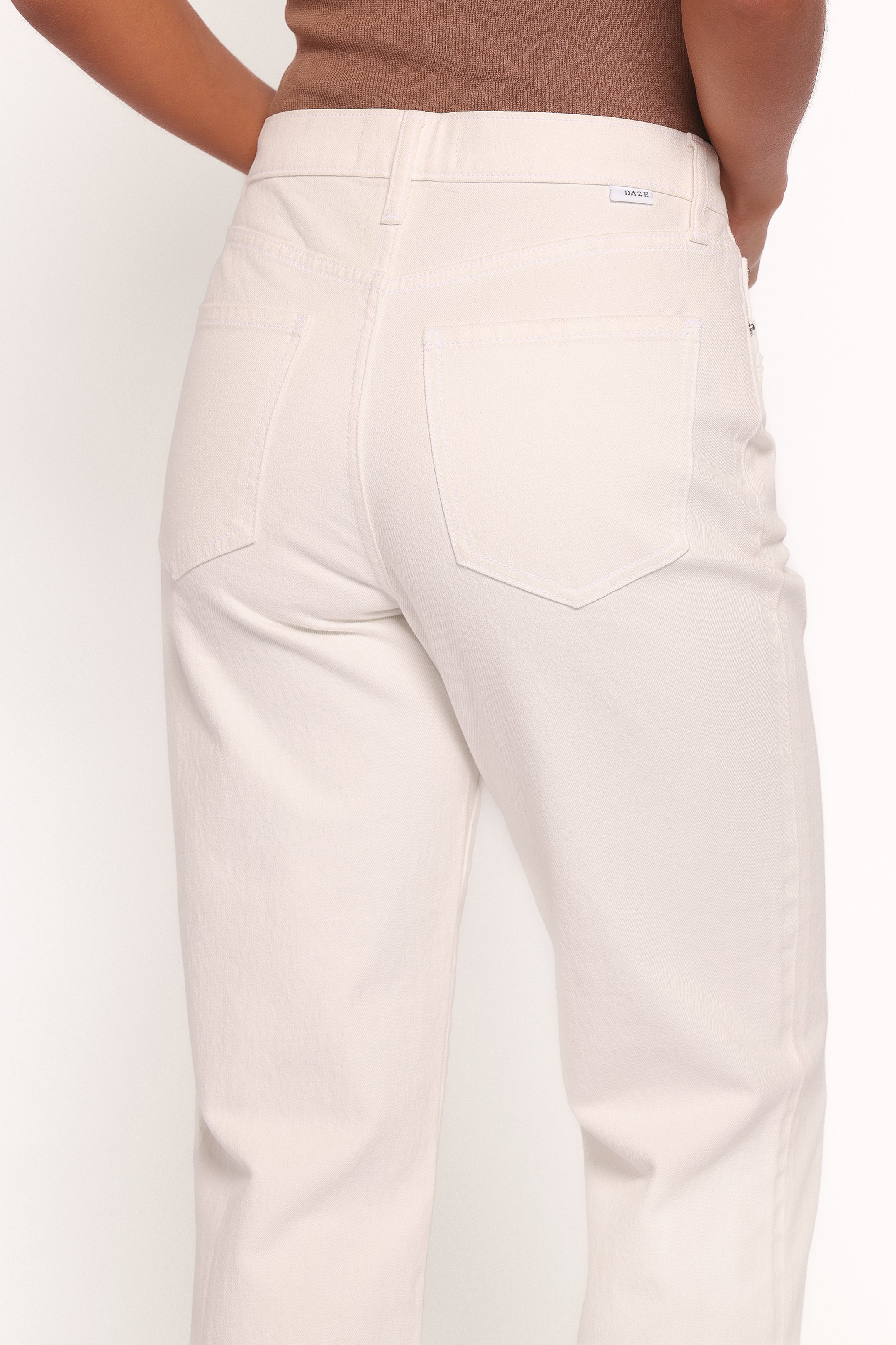 Sundaze Straight Leg Jean - Swan